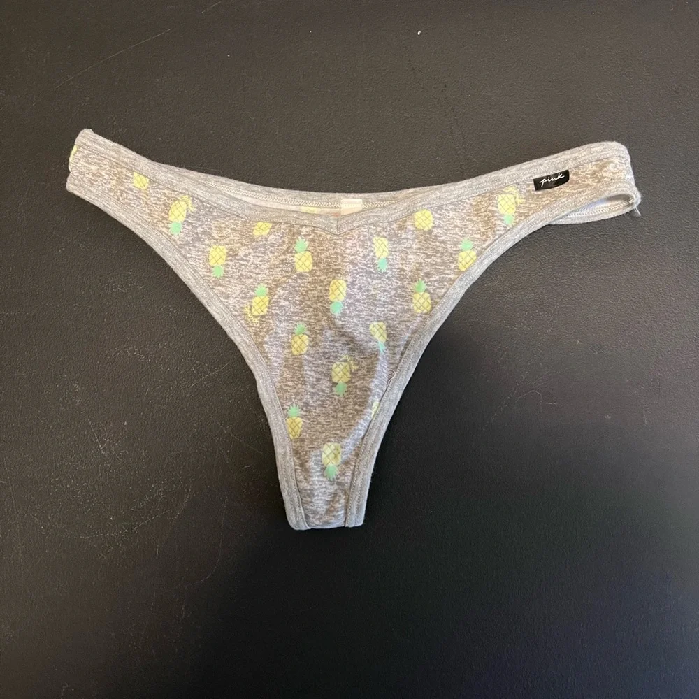 PINK Thong - Picture 1 of 3